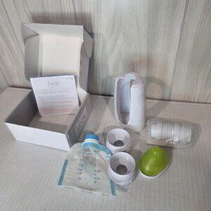 Kiinde Twist Breastfeeding Starter Pack- NIB- (1009)